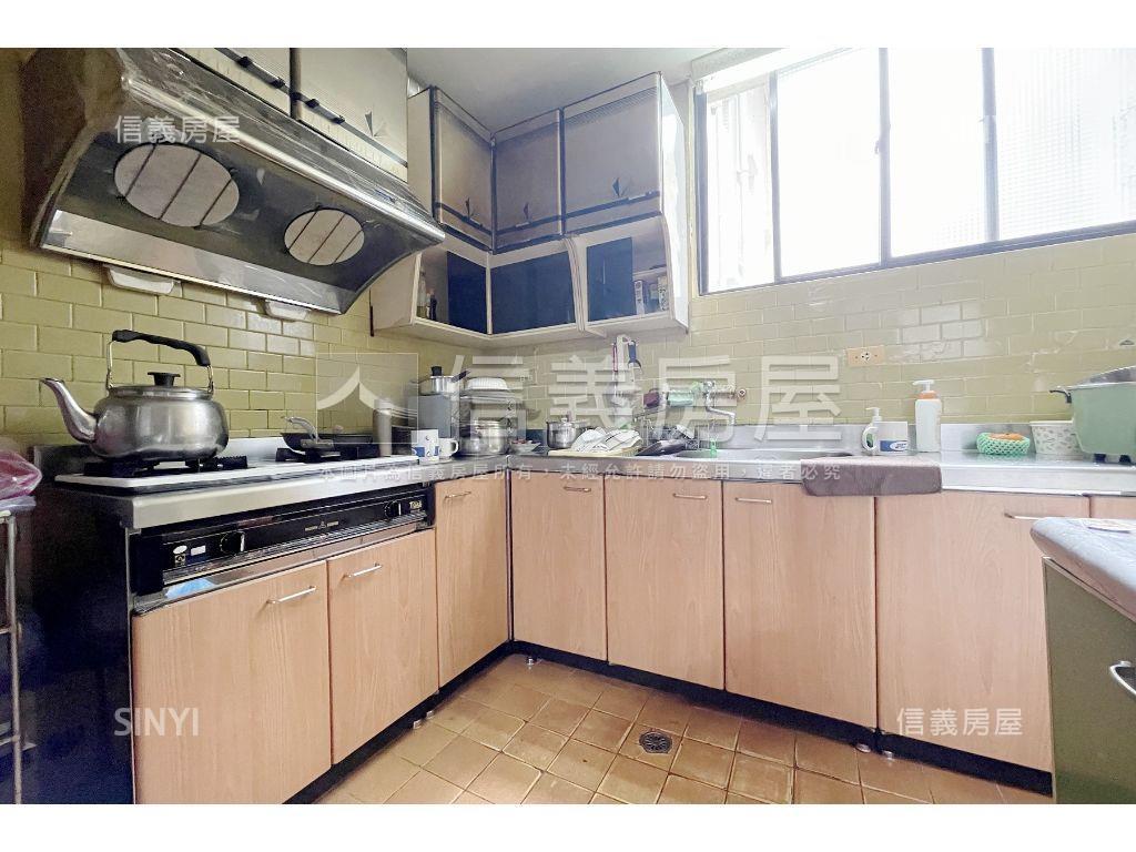 專任迎旭面寬美景獨立透天房屋室內格局與周邊環境