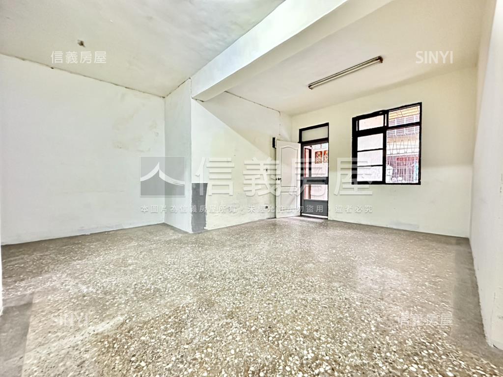 國光街保留前後陽台２樓房屋室內格局與周邊環境