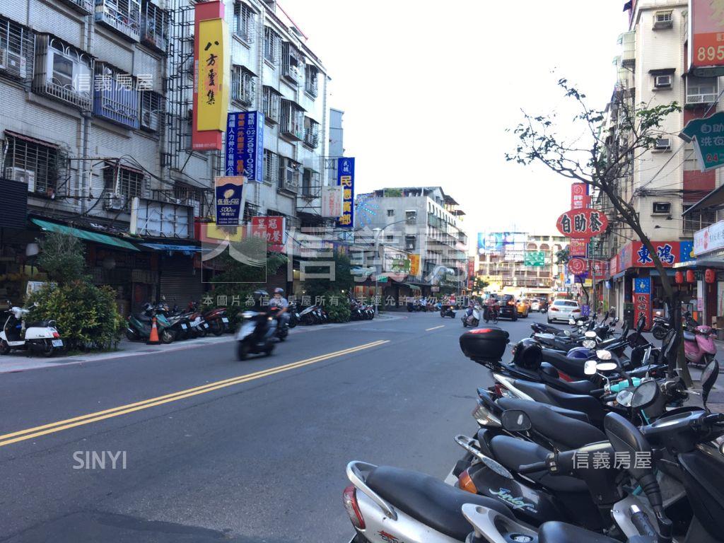 國光街保留前後陽台２樓房屋室內格局與周邊環境