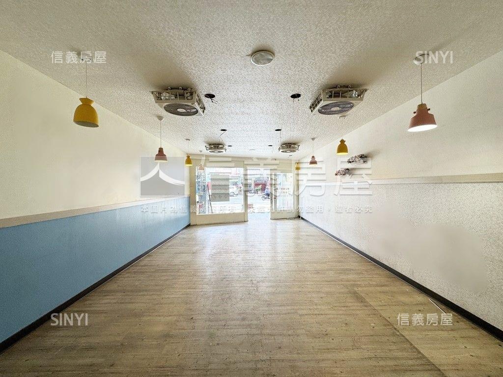 近輕軌熱鬧收租邊間店面房屋室內格局與周邊環境
