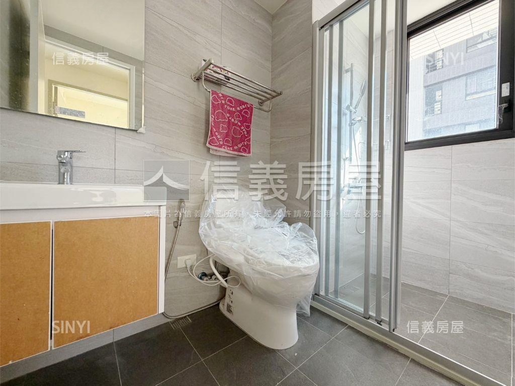 春福學學大露臺兩房車位房屋室內格局與周邊環境