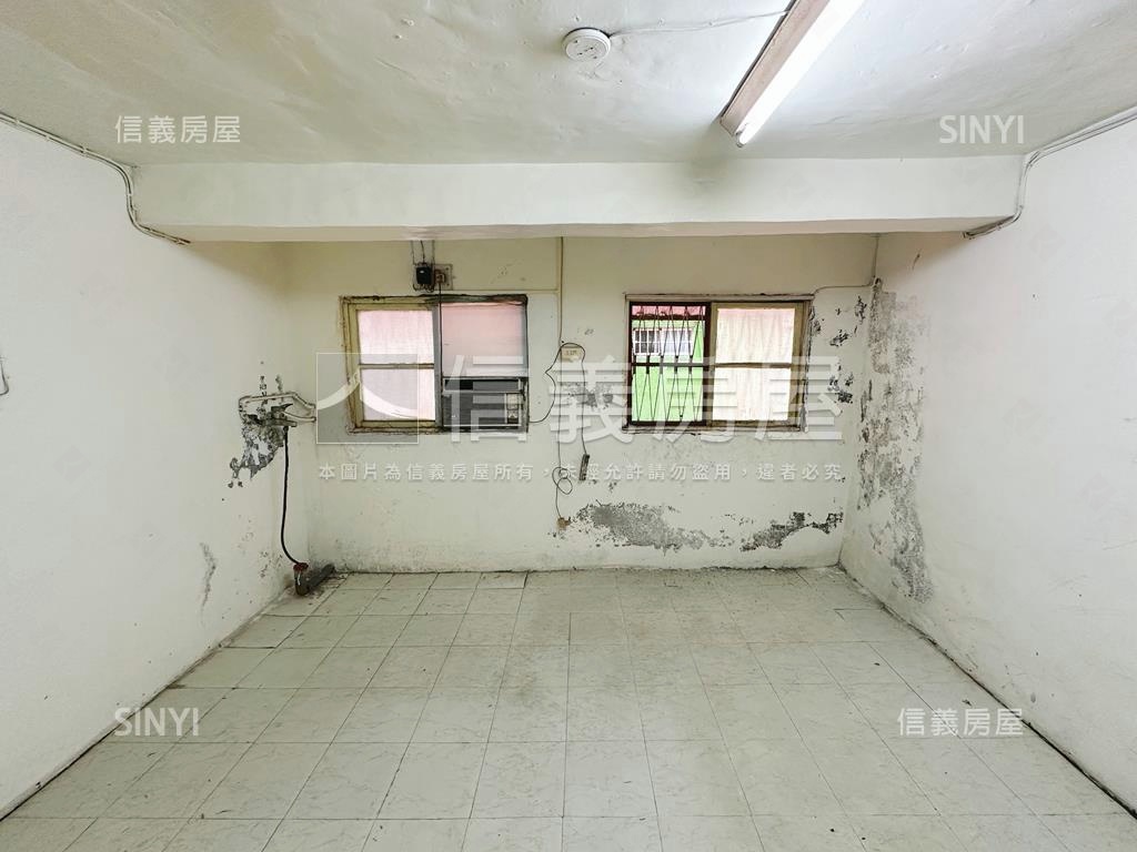 旗山橋前景觀成家透天房屋室內格局與周邊環境