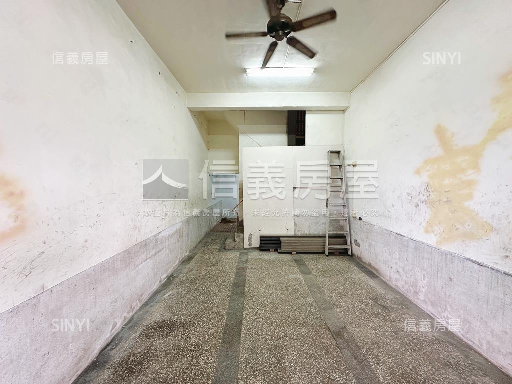 旗山橋前景觀成家透天房屋室內格局與周邊環境