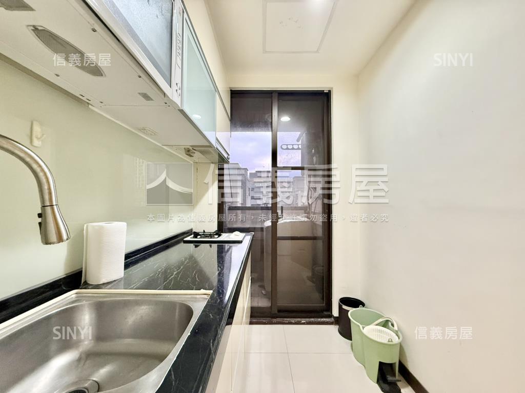 低總價摩納哥套房車位房屋室內格局與周邊環境