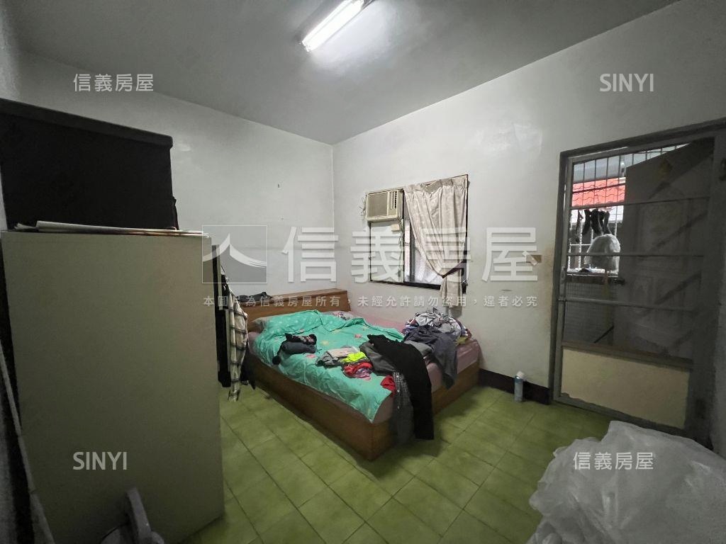 文山特區吃市透天店面房屋室內格局與周邊環境