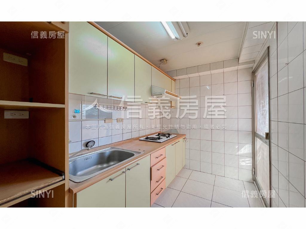 捷運宅高樓三房平車房屋室內格局與周邊環境