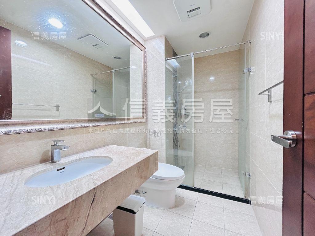 青埔站前公園旁力璞棧三房房屋室內格局與周邊環境