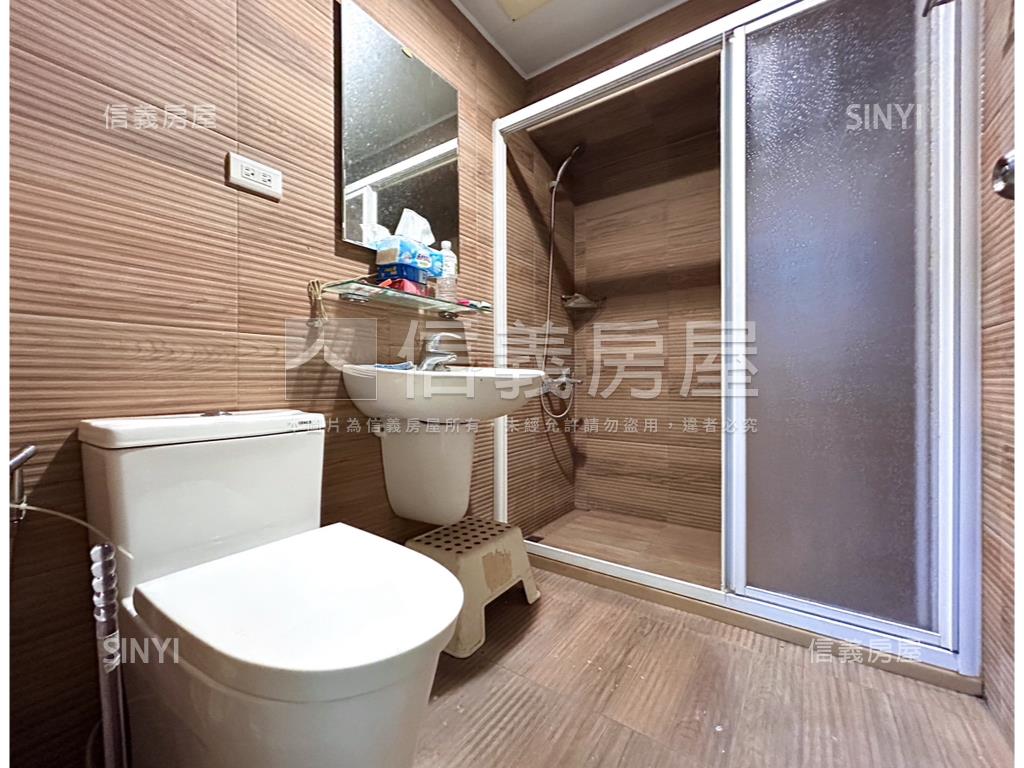 亞灣低總價兩房平車房屋室內格局與周邊環境