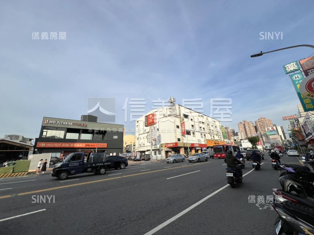 文藻鼎中商圈收租金店房屋室內格局與周邊環境