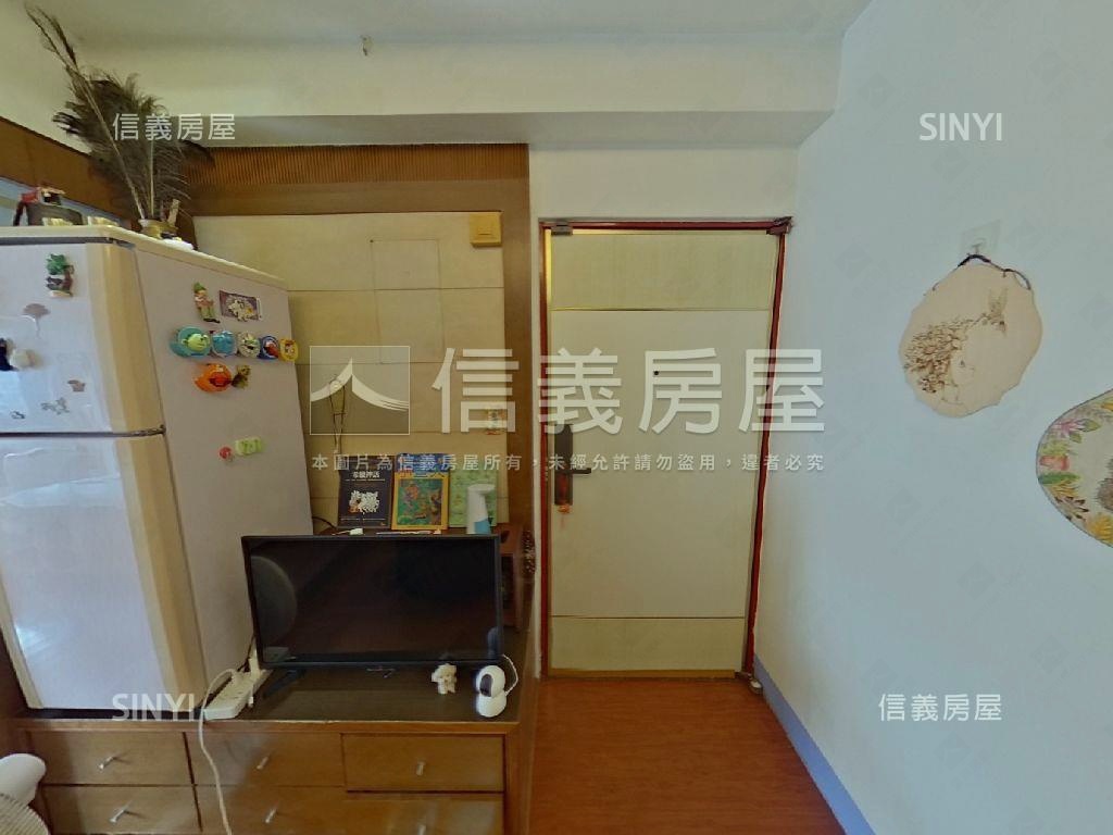 專任【湖畔夏都】典雅美屋房屋室內格局與周邊環境