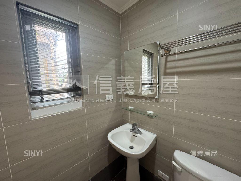 精美套房１２．６２坪房屋室內格局與周邊環境