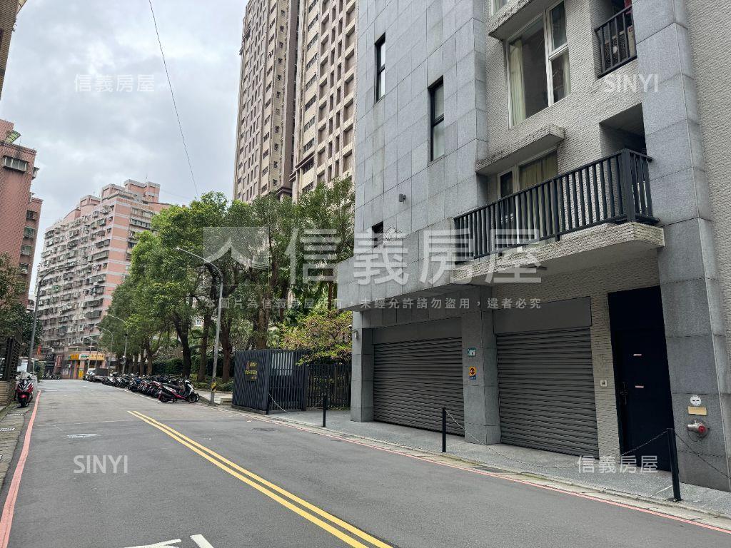 精美套房１２．６２坪房屋室內格局與周邊環境