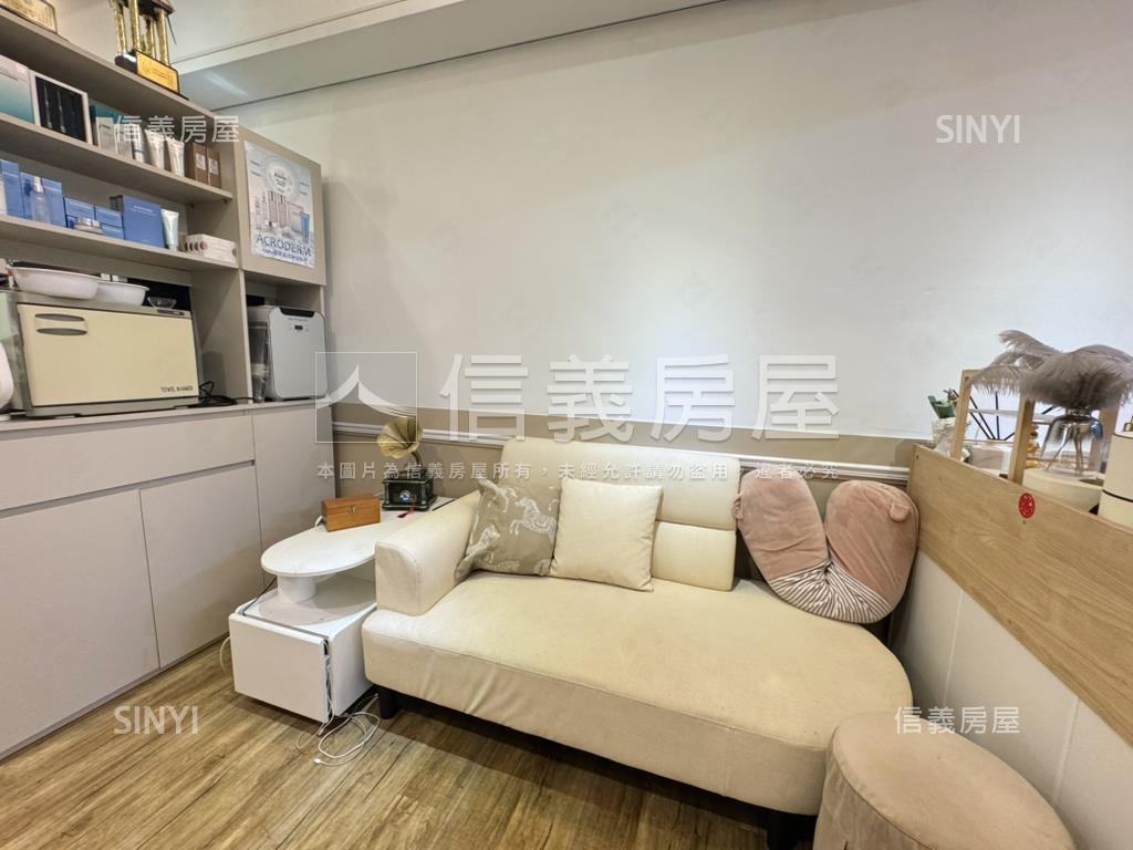 農十六精華區。收租店面房屋室內格局與周邊環境