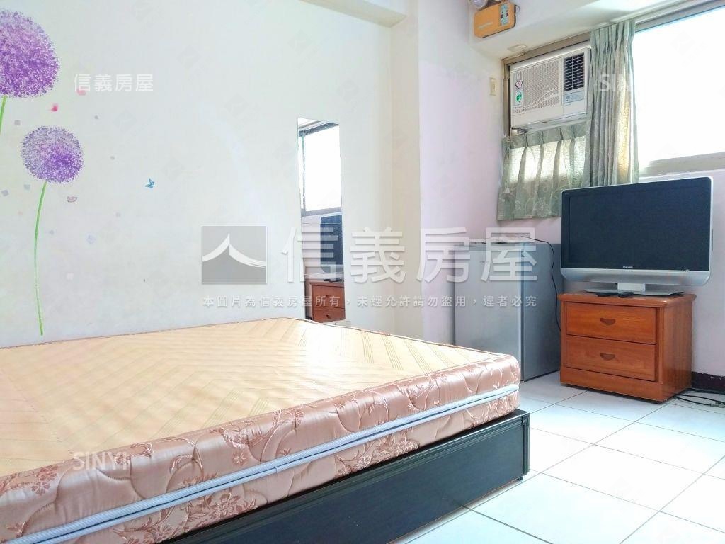 近興大次頂樓套房房屋室內格局與周邊環境