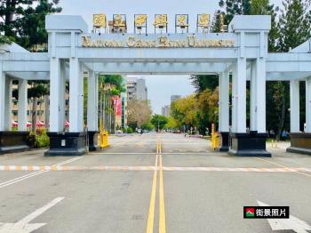 近興大｜次頂樓｜美套房