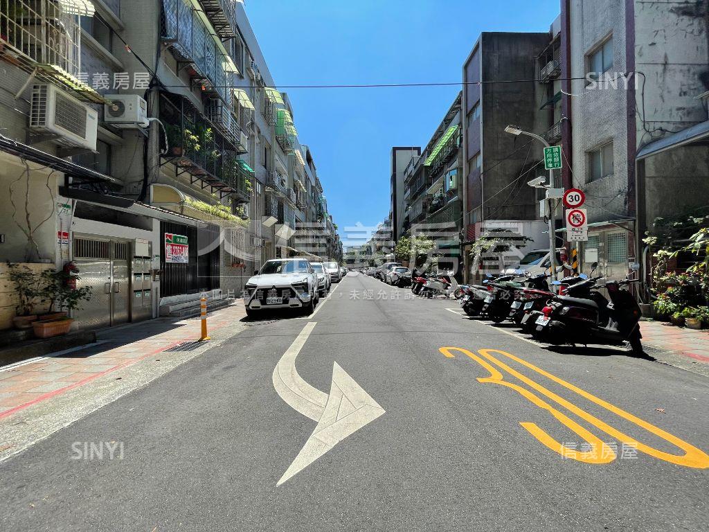 專任！三民路很讚讚的一樓房屋室內格局與周邊環境