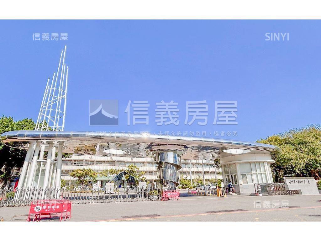 北區近中國醫電梯一房車位房屋室內格局與周邊環境