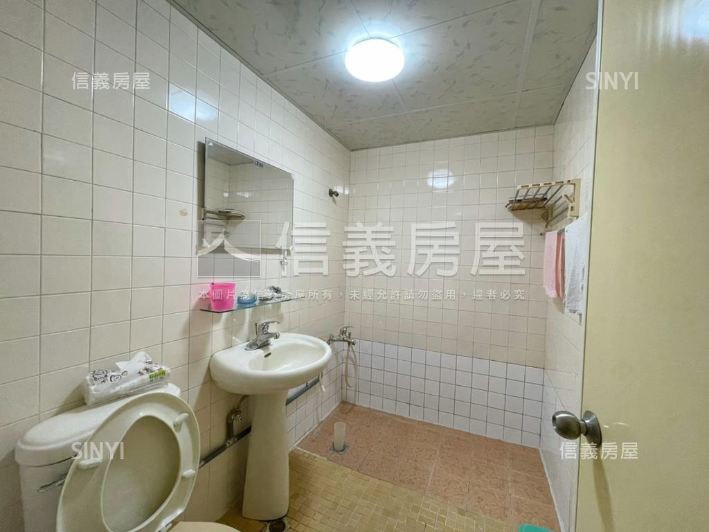 近Ｇ６活路大地坪透天Ｂ房屋室內格局與周邊環境