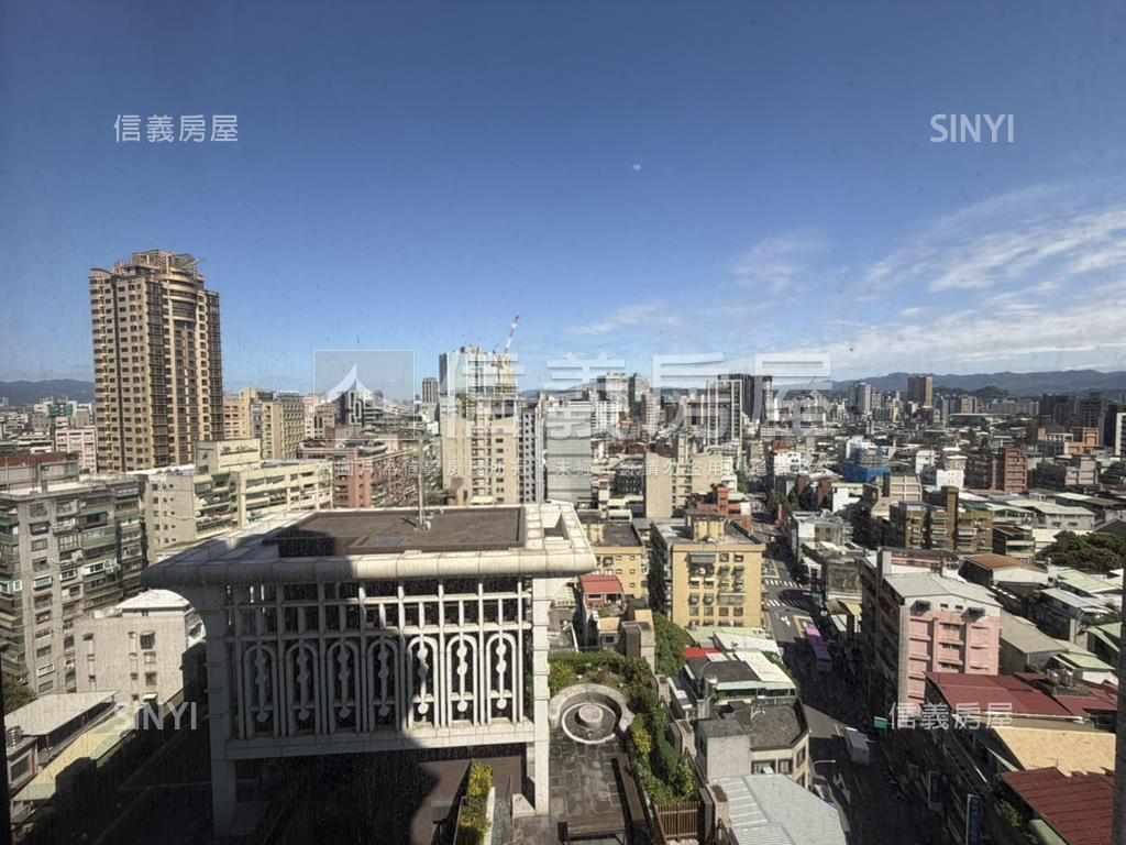 中正君臨高樓河景晏京房屋室內格局與周邊環境