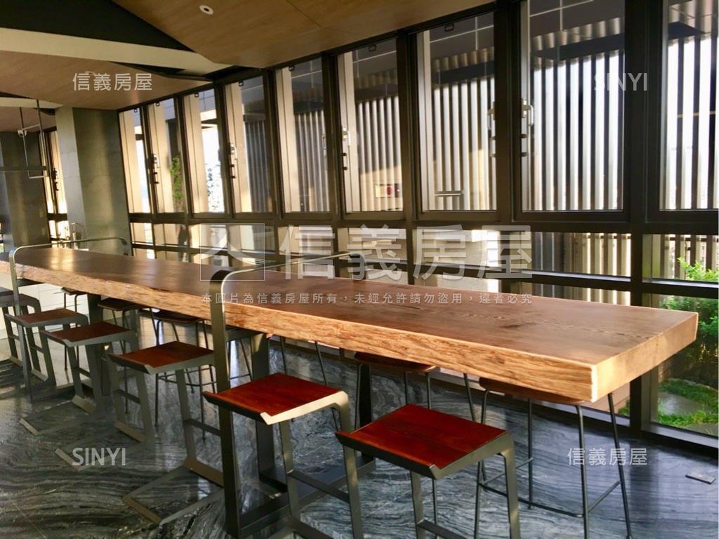 中正君臨高樓河景晏京房屋室內格局與周邊環境