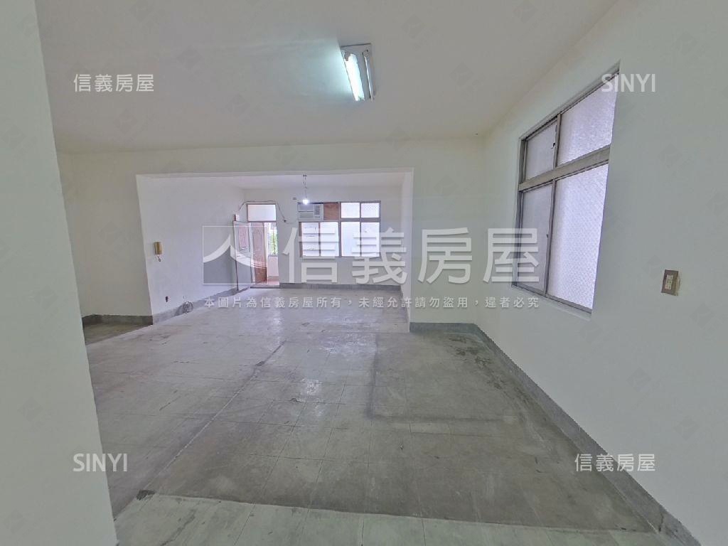 邊間三陽台開放公寓房屋室內格局與周邊環境
