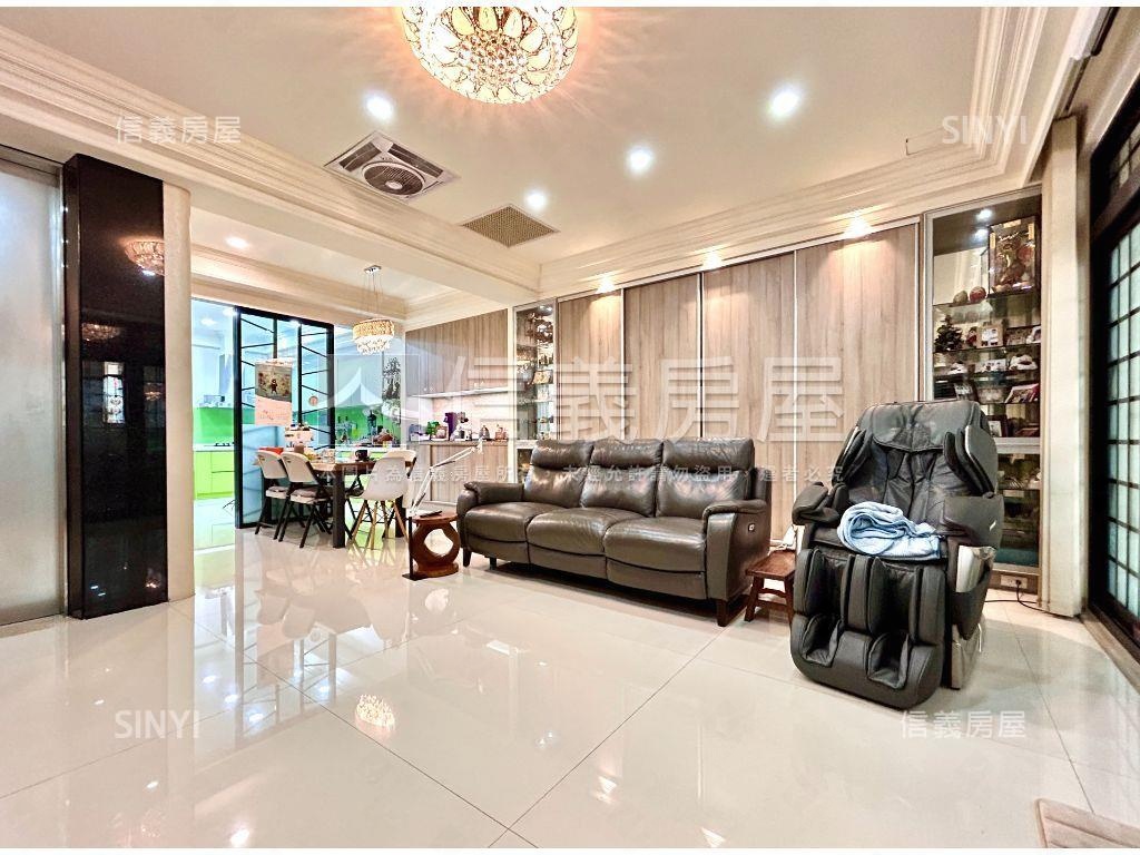 衛武營綠建築電梯雙車墅房屋室內格局與周邊環境