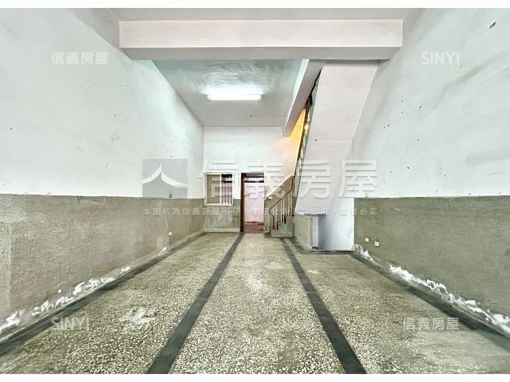 科工館輕軌站旁透天房屋室內格局與周邊環境