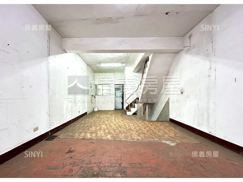科工館輕軌站旁透天房屋室內格局與周邊環境
