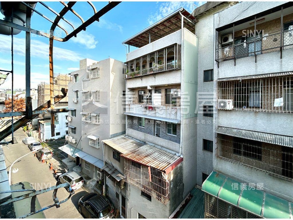 科工館輕軌站旁透天房屋室內格局與周邊環境