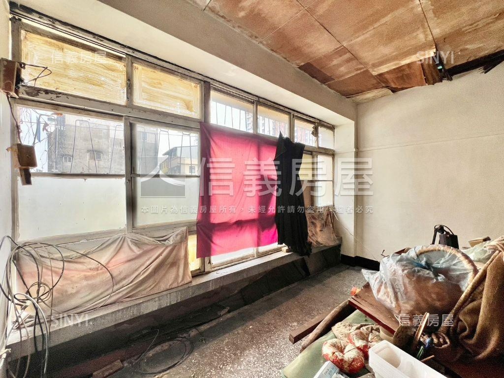 精武站旁經典低總價透天房屋室內格局與周邊環境