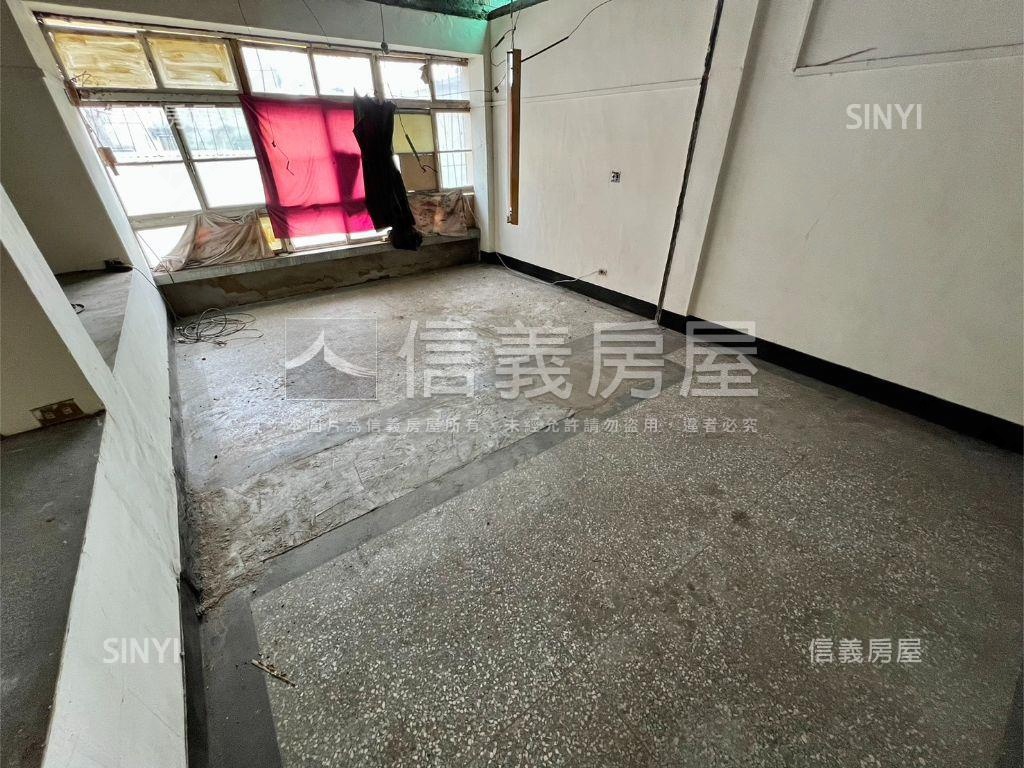 精武站旁經典低總價透天房屋室內格局與周邊環境
