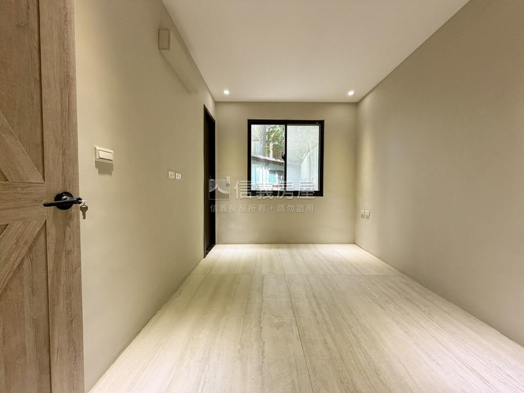 典雅別緻庭院宅房屋室內格局與周邊環境