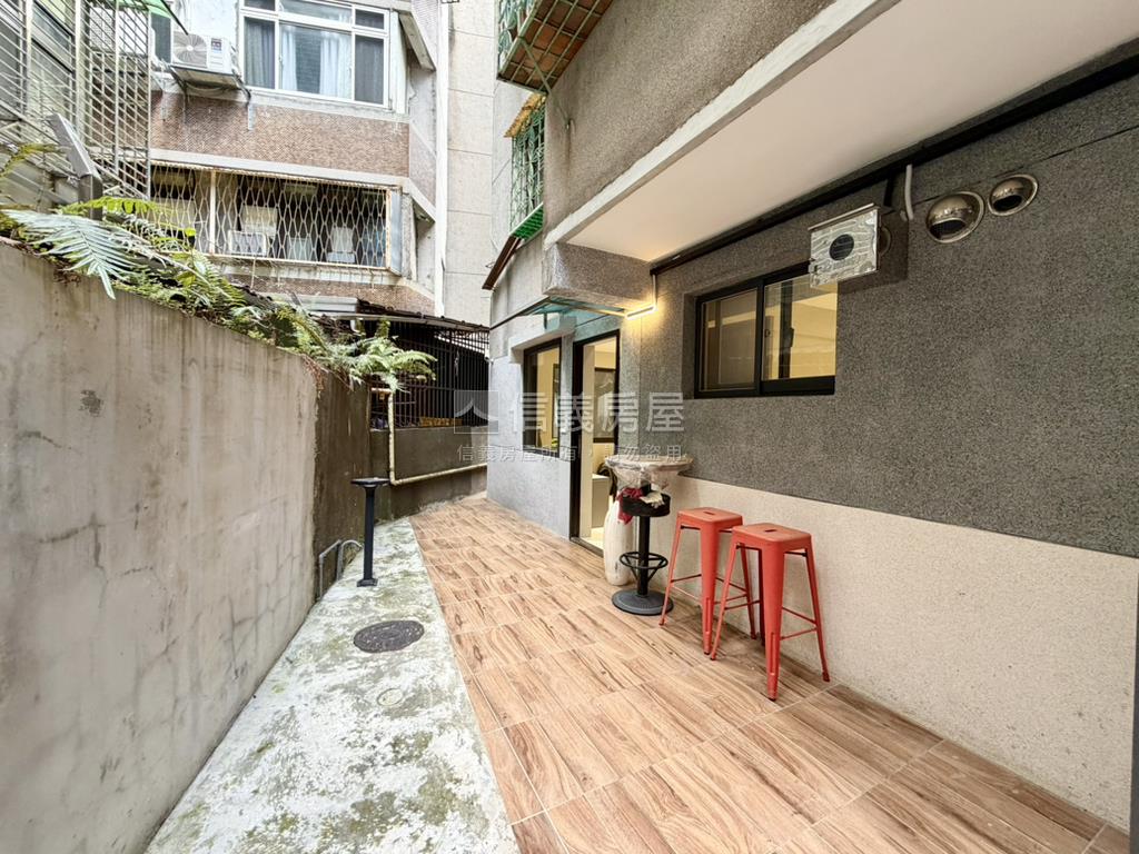 典雅別緻庭院宅房屋室內格局與周邊環境