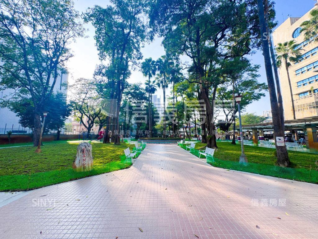 後驛正街公園首排透店房屋室內格局與周邊環境