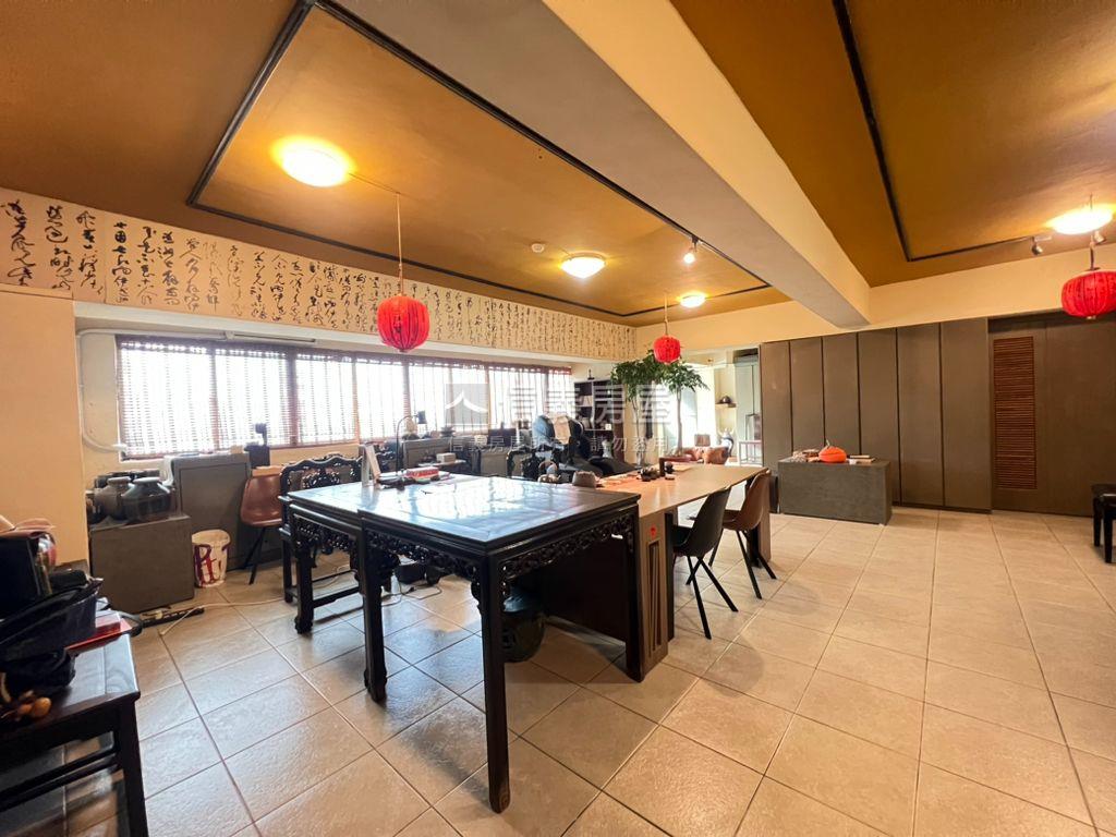 未來藍線捷運站旁大商辦房屋室內格局與周邊環境