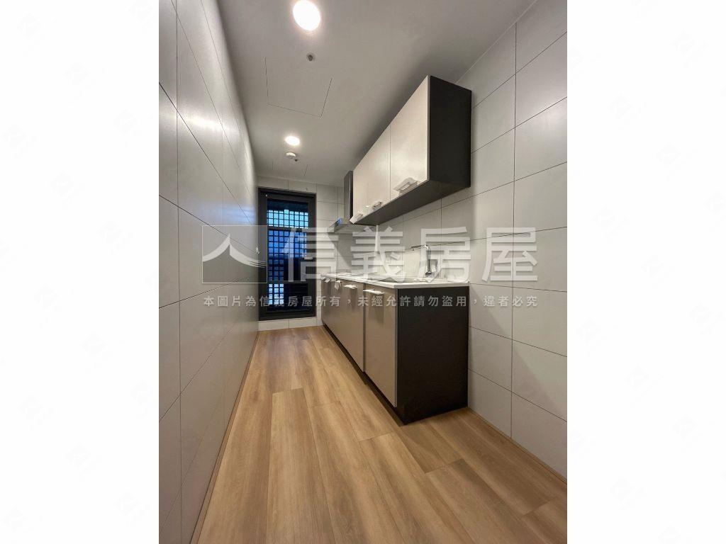 昭揚大耀景觀三房車位房屋室內格局與周邊環境