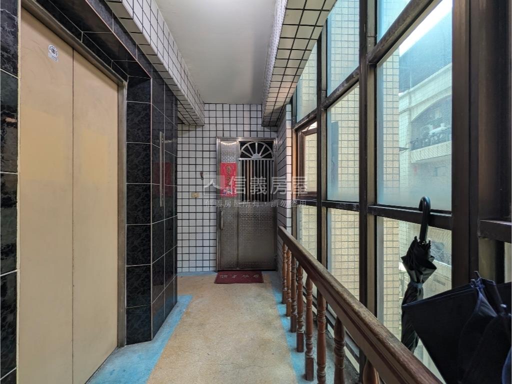機能便利前後陽台電梯美廈房屋室內格局與周邊環境