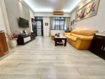 楠梓近新台１７車庫透天