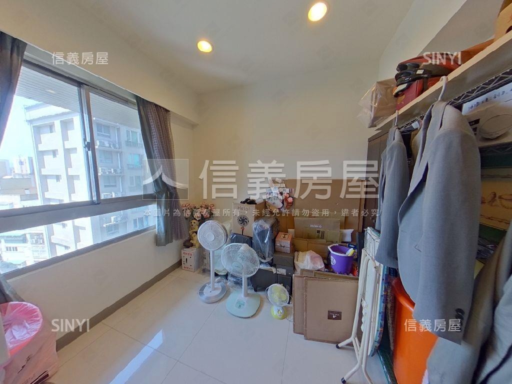 真情。景觀精美三房車位房屋室內格局與周邊環境