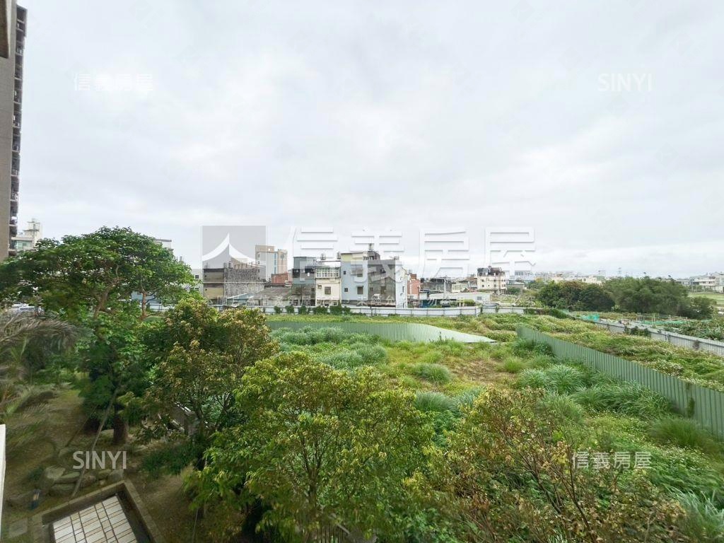 近未來車站兩房車位房屋室內格局與周邊環境