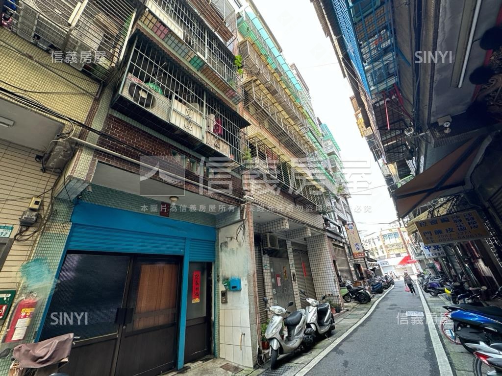 三重連棟透天房屋室內格局與周邊環境