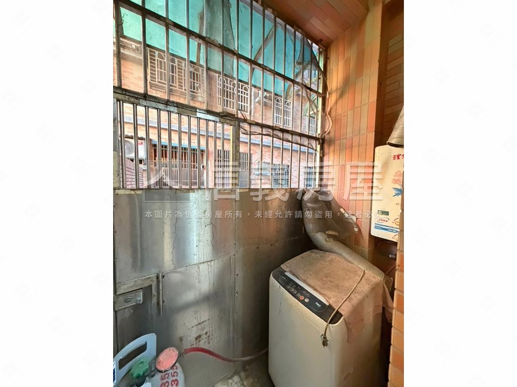 稀有邊間一樓帝王三房房屋室內格局與周邊環境