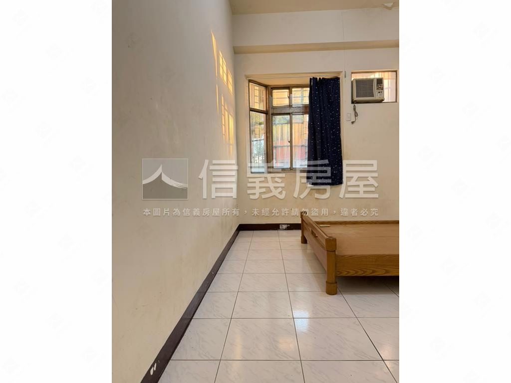 稀有邊間一樓帝王三房房屋室內格局與周邊環境