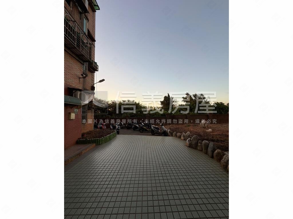 稀有邊間一樓帝王三房房屋室內格局與周邊環境