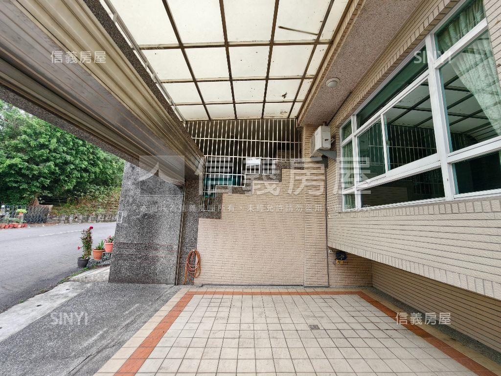 綠意盎然面寬車墅房屋室內格局與周邊環境