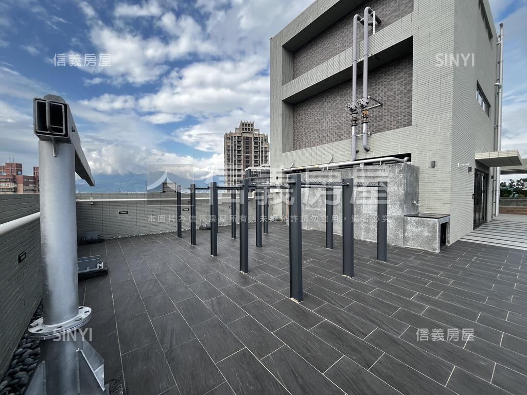 陸江鉅作。雲曦暖光房屋室內格局與周邊環境
