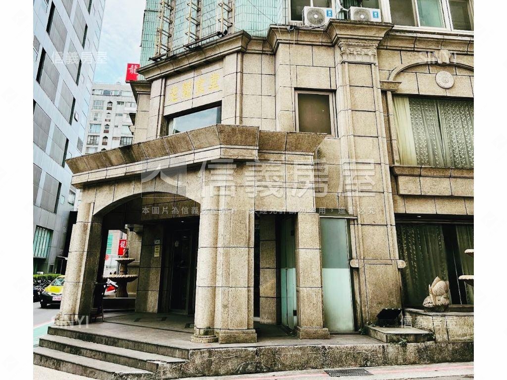 仁愛圓環三角窗黃金店霸房屋室內格局與周邊環境