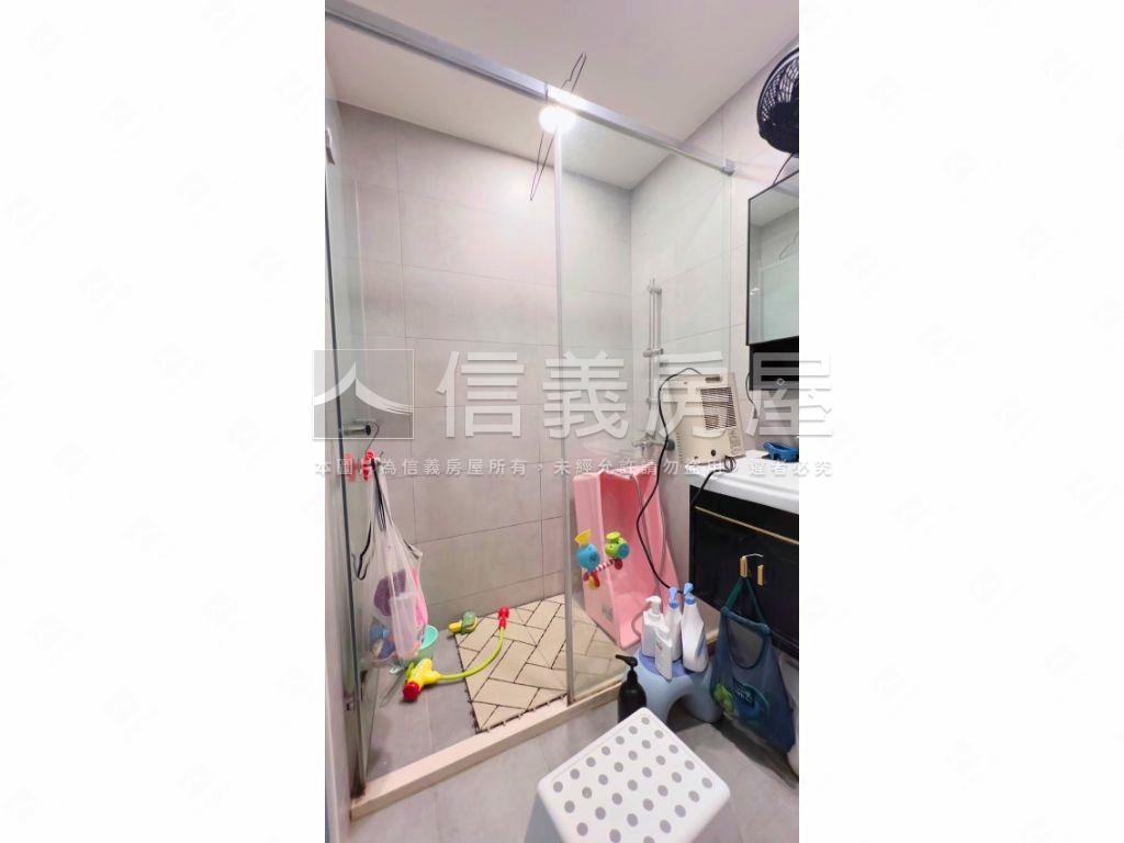 長安街年輕公寓日光照拂房屋室內格局與周邊環境