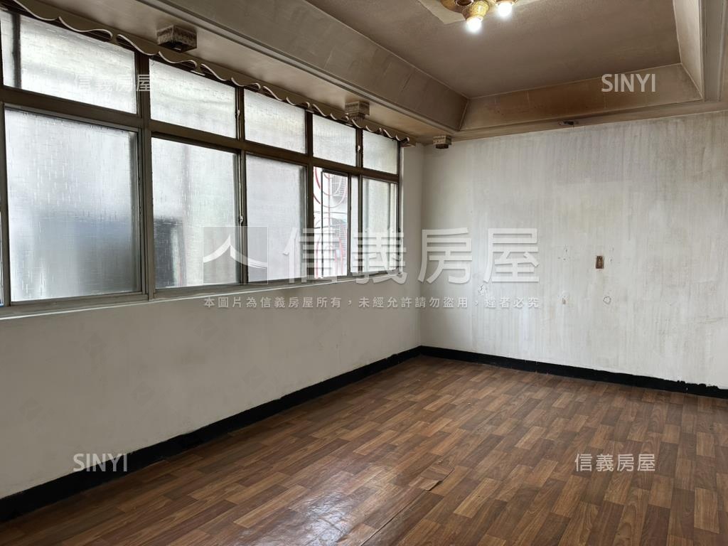 慈愛街公寓三樓房屋室內格局與周邊環境