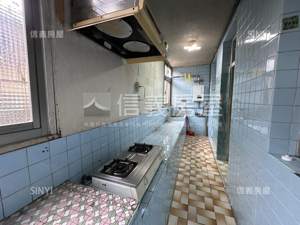 慈愛街公寓三樓房屋室內格局與周邊環境